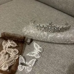 シルバー 花モチーフ ティアラ＆蝶々