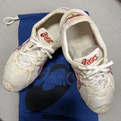 アシックス　マラソンシューズ　軽量