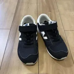 22センチ スニーカー