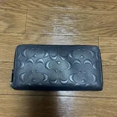 Coach ネイビー系 長財布 エンボス加工