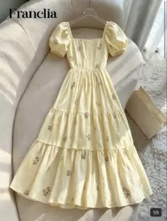 【SHEIN】ライトイエロー 花柄 ティアードワンピース パフスリーブ
