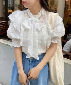 NICE CLAUP ボウタイフリルブラウス インナー付き