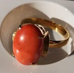 AKIO MORI「べっ甲に植物柄の金蒔絵、赤珊瑚、マーキス型の翡翠の指輪