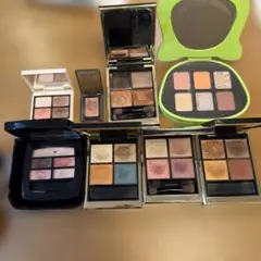 アイシャドウパレットとメイクアップセット