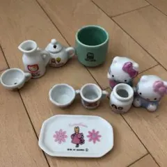 サンリオ陶器ミニセット10点　キティちゃん　ケロッピ　キキララ他