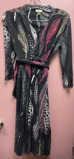 Issa london 黒リーフ柄ラップワンピースのサムネイル