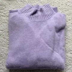 UNIQLO 薄紫 ハイネックニット M