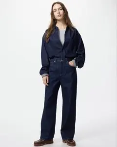 UNIQLO ワイドストレートジーンズ