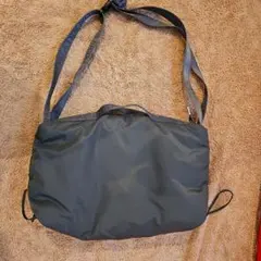 NOMADIS ショルダーバッグ