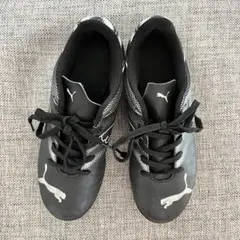 PUMA サッカートレーニングシューズ ブラックのサムネイル