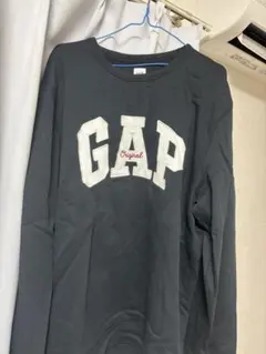 GAP ダークグレー ロゴ入り 長袖トレーナー