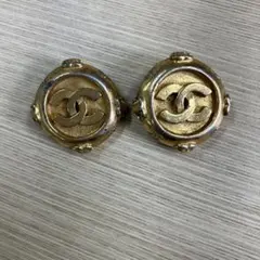 CHANEL ココマーク ラウンド イヤリング ゴールドカラー