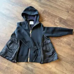 完売品　sacai SCW-060 ジップアップパーカー ブラック サイズ2のサムネイル