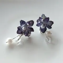 ハンドメイド 紫 花 ピアス(両耳用) レジン 紫陽花 夏 アクセサリー 梅雨