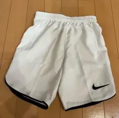 NIKE ショートパンツ　120〜130cm
