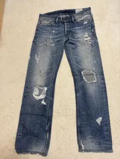 DIESEL ブルーダメージデニムパンツ