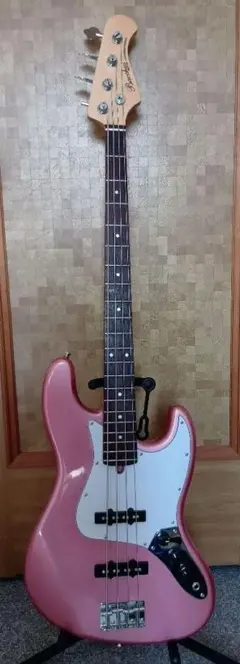 Item thumbnail for item ac4a2b51-ab3e-4d0c-bbf8-a478c3fbd0e7