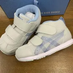 アシックス　スクスク　キッズシューズ　15.0センチ