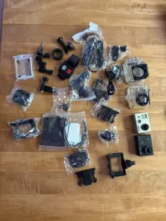 GoPro hero7 アクションカメラ 本体とアクセサリーセット - メルカリ