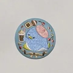 サンリオ　 刺繍缶バッジ　タキシードサム