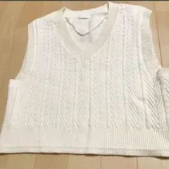 ニット　ベスト　sサイズ レディース gu ジーユー mサイズ の方にも