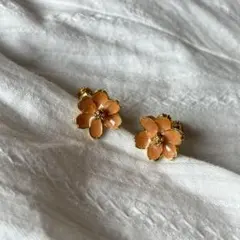 ヴィンテージ イヤリング　七宝焼　エナメル お花 コーラルピンク　レトロのサムネイル