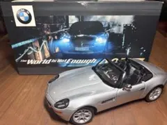 BMW Z8 「007 ワールドイズノットイナフ」バージョン 1/18 - メルカリ