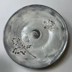 魚谷あきこ 花 リム皿 - メルカリ