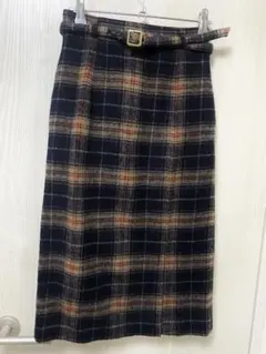 ネイビー✖️ベージュ✖️オレンジライン　チェックタイトスカート