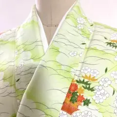 6k967 着物　袷　小紋　緑　白　橙色　金色　花柄　洗える着物