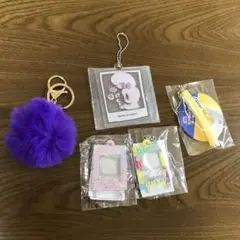 ウサギデザイン アクリルキーホルダー 5個セット