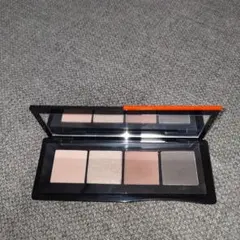 SHISEIDO　エッセンシャリストアイパレット　06のサムネイル