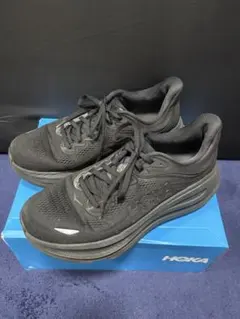 HOKA BONDAI9 ブラック　27.5 破れあり