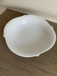 ホワイト波模様フラットボウル