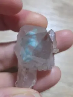 アホー石入り水晶　ajoite in quartz アホーアイト　鉱物標本