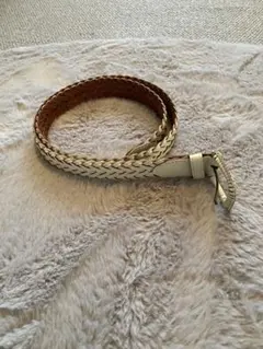 ホワイト レザー 編み込みベルト