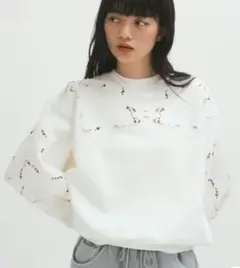 アダムエロぺ　EMBROIDERY SWEATSHIRT　新品未使用