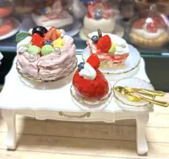 ミニチュアケーキ