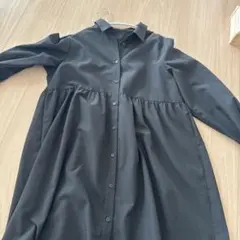 GU！ほぼ着てません！黒いボタンアップ長袖シャツ