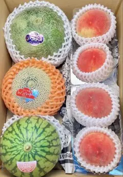 食べ比べセット　桃　小玉スイカ　甘い秀品　レノンレッドメロン　アンデスメロンのサムネイル
