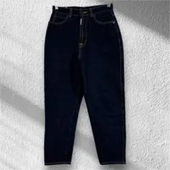 Item thumbnail for item 0926e10f-fd9b-45f6-a7b8-88c72a92684b