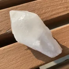 水晶　ポイント　106g