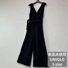 【新品未使用】UNIQLO ユニクロ　サロペット　S ブラックのサムネイル