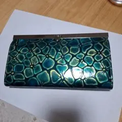 青緑色の花柄がま口財布