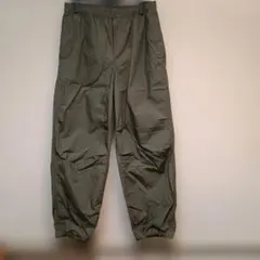 ワークマン　オリーブ パンツ