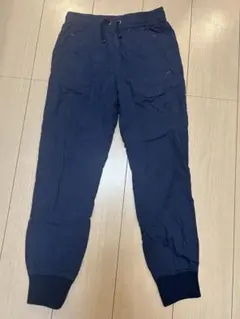 ユニクロ　UNIQLO ブラック長ズボン 140暖パン