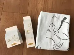 Disney 不思議の国のアリス ハンドクリーム＆美白クリーム＆タオルセット