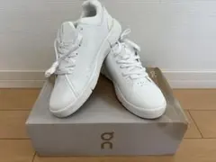 ON/オン ROGER Center Court 27cm 軽度使用品 - メルカリ