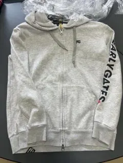 2025年最新】pgg パーカーの人気アイテム - メルカリ