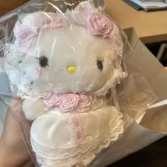 ハローキティ　ホワイトフリル　マスコットホルダー　サンリオ　キティ　マスコット